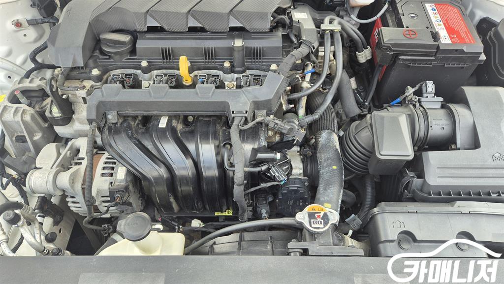 Hyundai Avante 1.6 Modern thumbnail 3