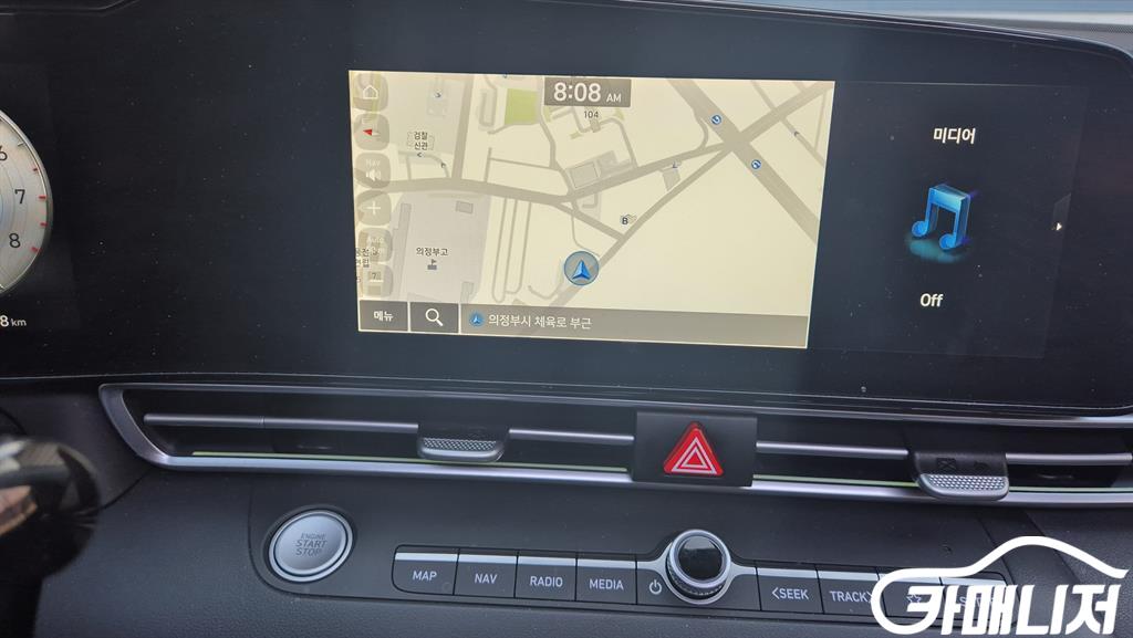 Hyundai Avante 1.6 Inspiration thumbnail 15