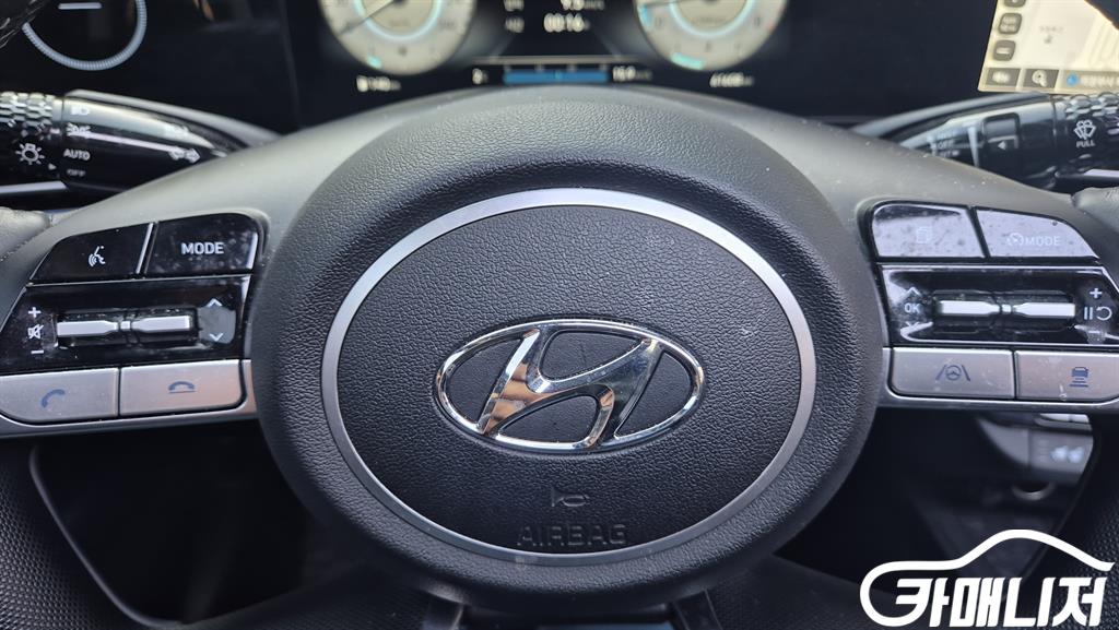 Hyundai Avante 1.6 Inspiration thumbnail 17