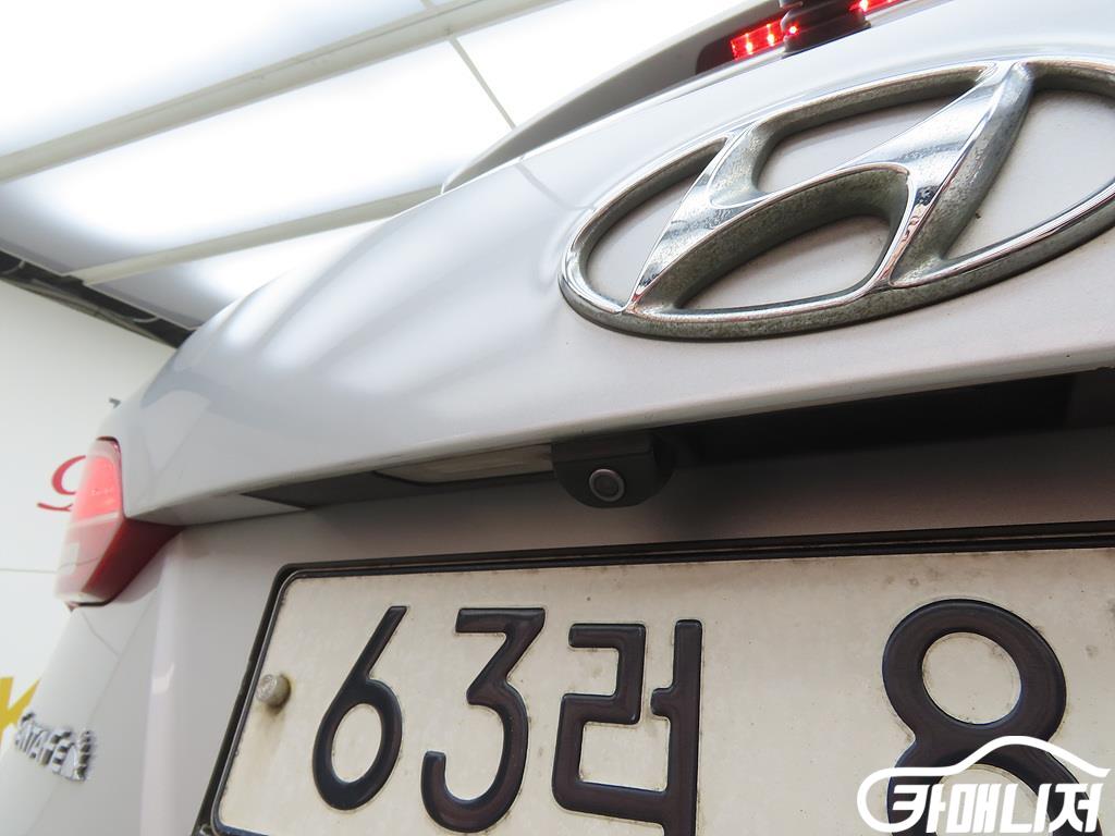 Hyundai Santa Fe Santa Fe DM Diesel 2WD 2.0 Premium thumbnail 18