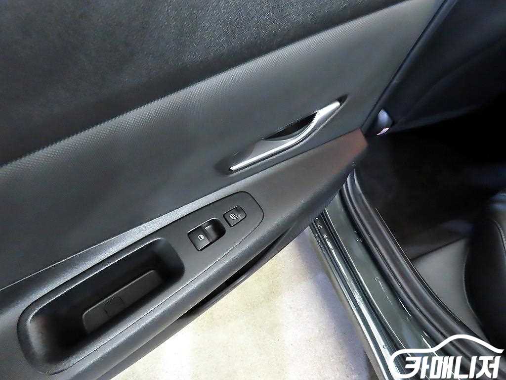 Hyundai Avante 1.6 Inspiration thumbnail 16