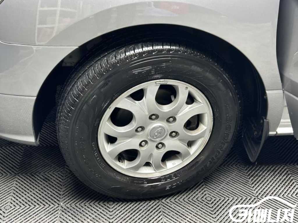 Hyundai Starex Grand Starex Van 5-Seater thumbnail 12