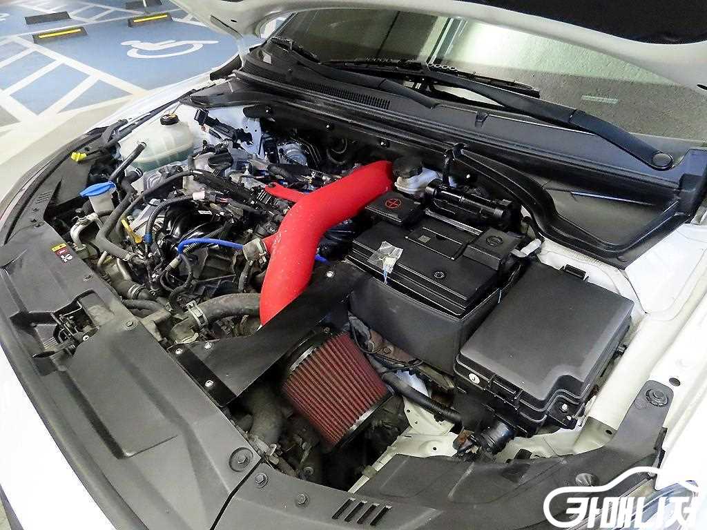 Hyundai Veloster 1.6 Turbo Sport thumbnail 19