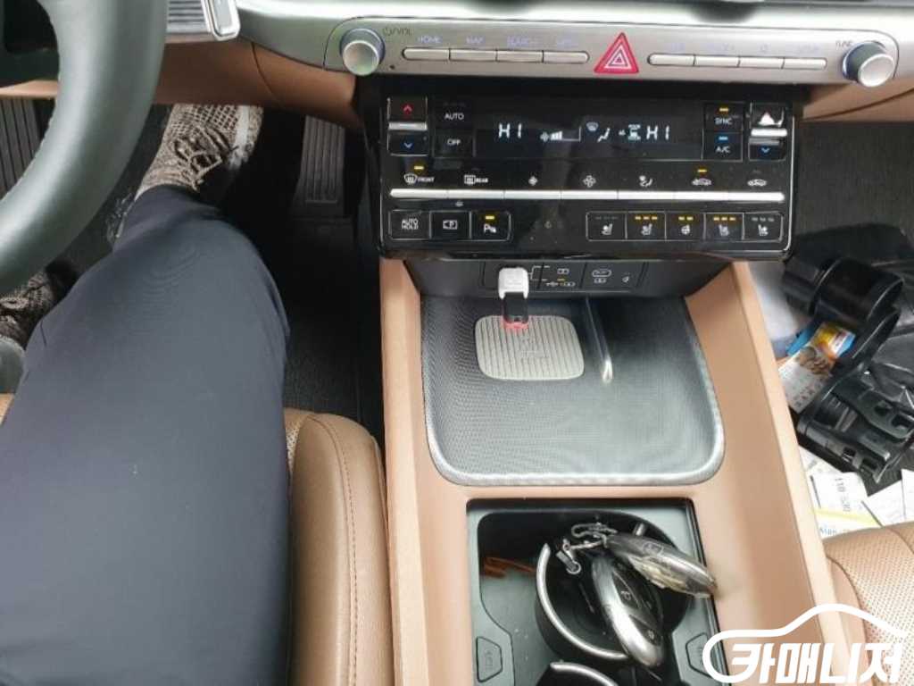 Hyundai Grandeur Gasoline 2.5 2WD thumbnail 12