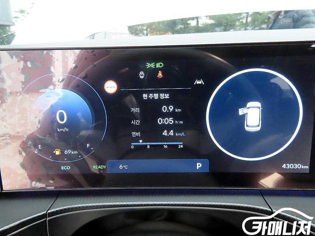 Hyundai Santa Fe Santa Fe Hybrid MX5 1.6T 4WD Calligraphy thumbnail 9