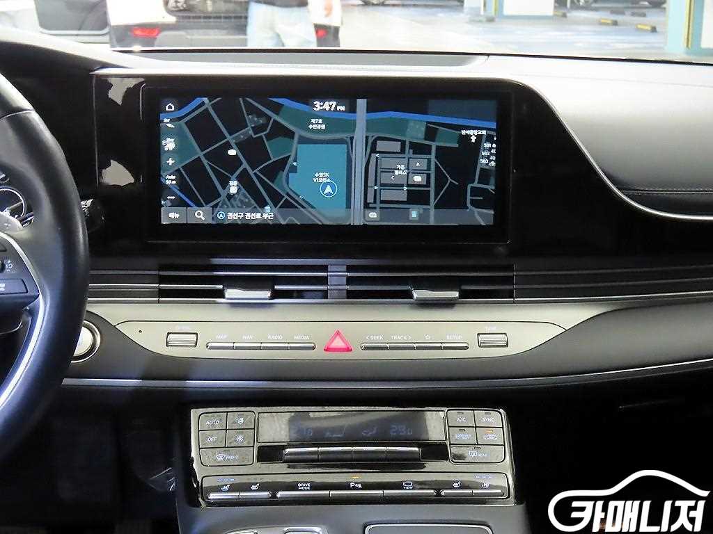 Hyundai Grandeur The New Grandeur IG Hybrid Premium Choice thumbnail 11