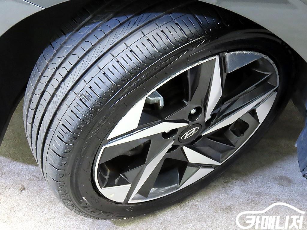 Hyundai Avante 1.6 Inspiration thumbnail 20