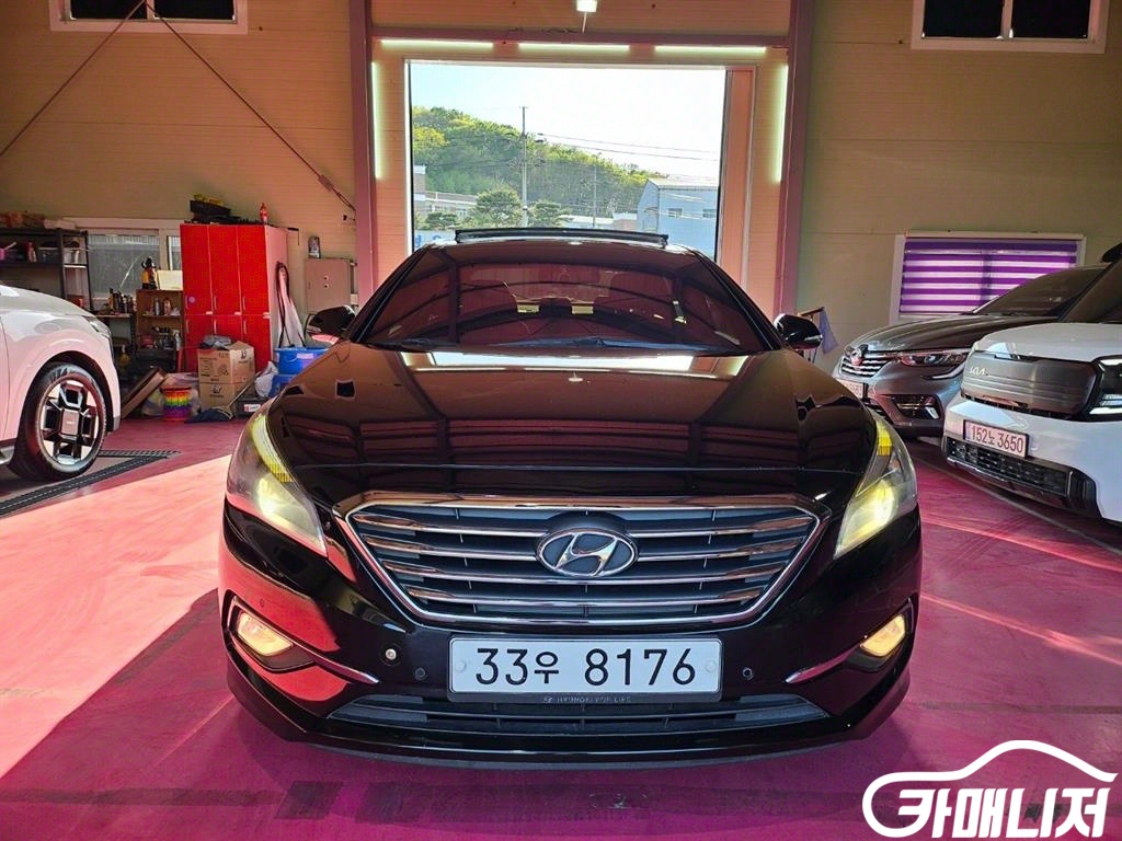 Hyundai Sonata 2.0 Premium thumbnail 2