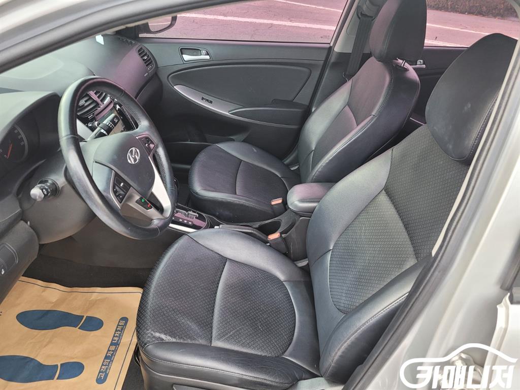 Hyundai Accent AccentFacelift 1.4VVT Modern thumbnail 16