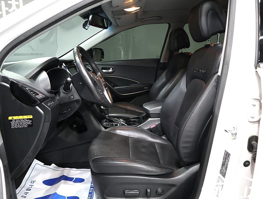 Hyundai Santa Fe Santa Fe DM Diesel 2WD 2.0 Premium thumbnail 10