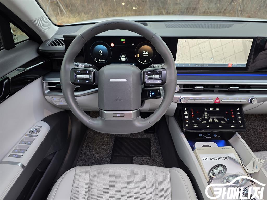 Hyundai Grandeur Gasoline 2.5 2WD thumbnail 8