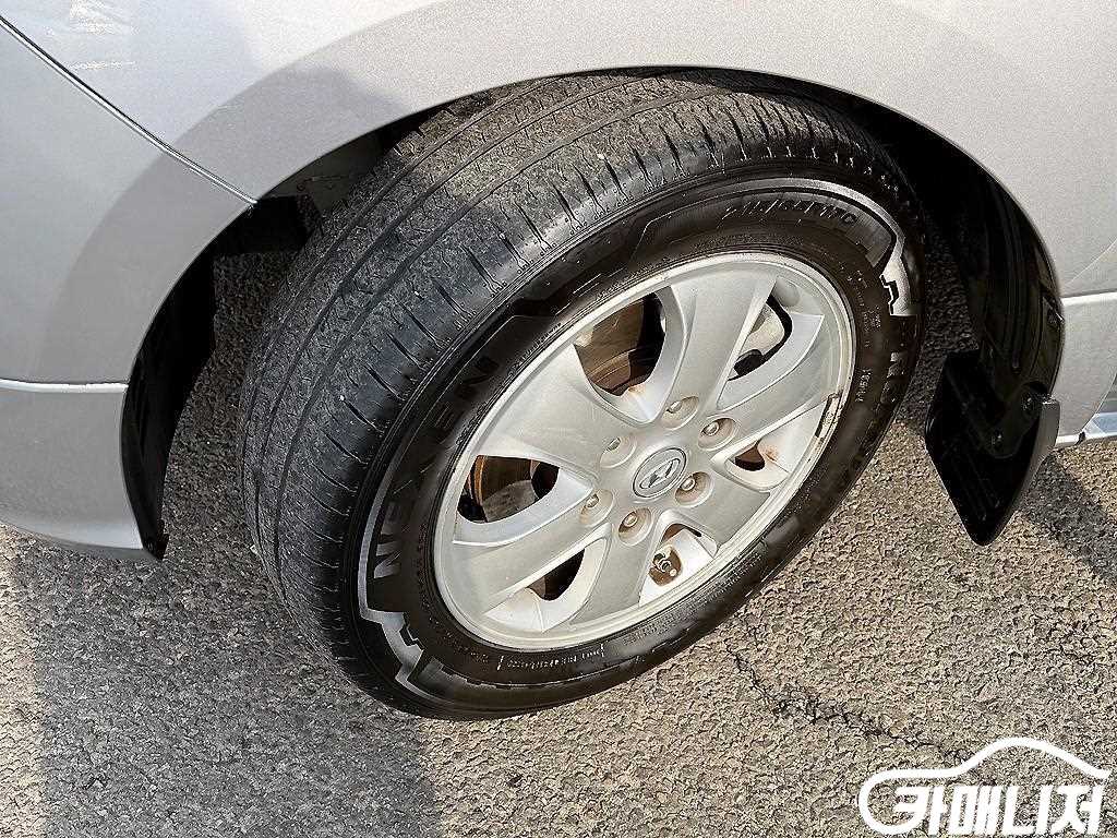 Hyundai Starex The New Grand Starex 2WD Wagon 12-Seater thumbnail 19