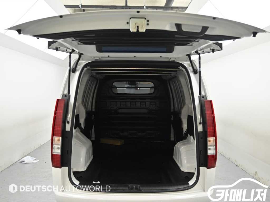 Hyundai Staria 2WD Diesel Cargo Smart thumbnail 19