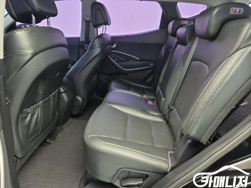 Hyundai Santa Fe Santa Fe DM Diesel 2WD 2.0 Premium thumbnail 12