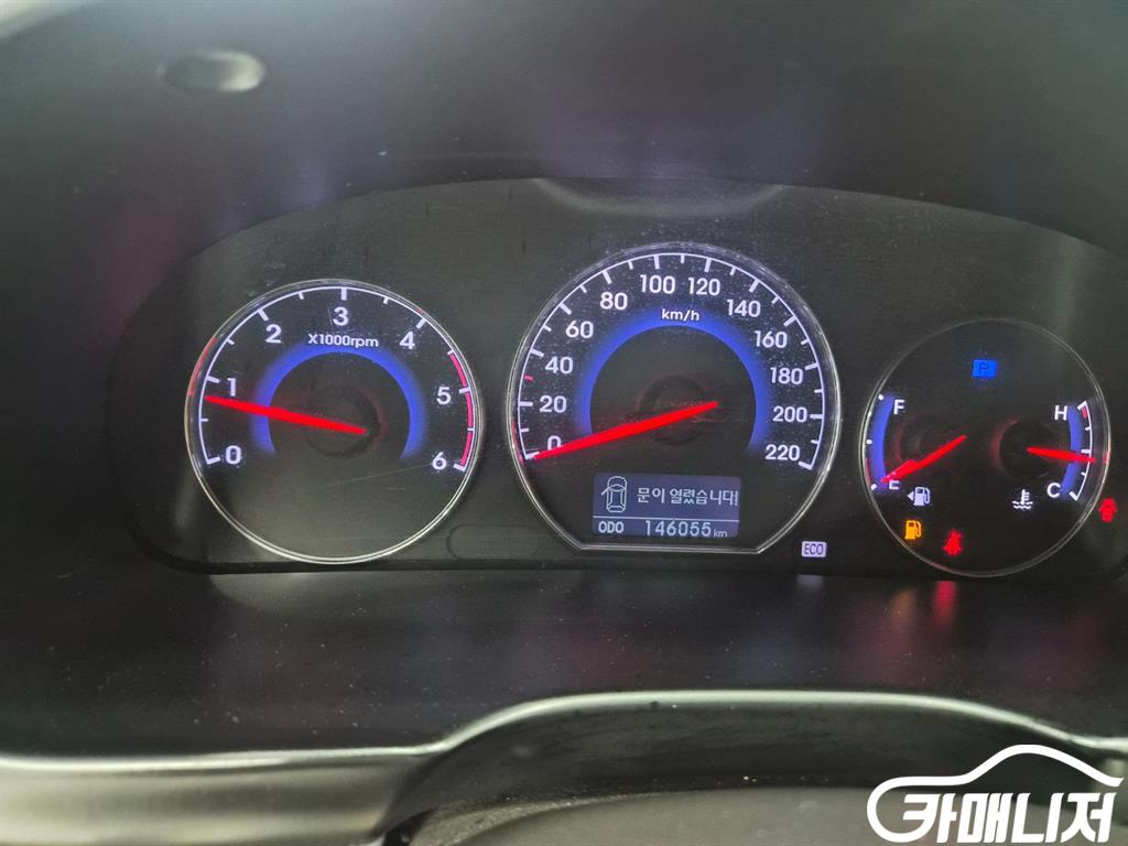 Hyundai Santa Fe Santa Fe Deo Style Diesel 2WD 2.0 MLX thumbnail 14