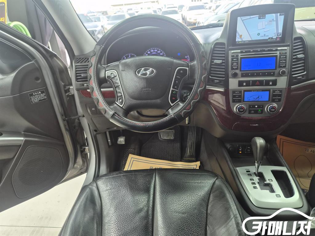 Hyundai Santa Fe Santa Fe Deo Style Diesel 2WD 2.0 MLX thumbnail 8