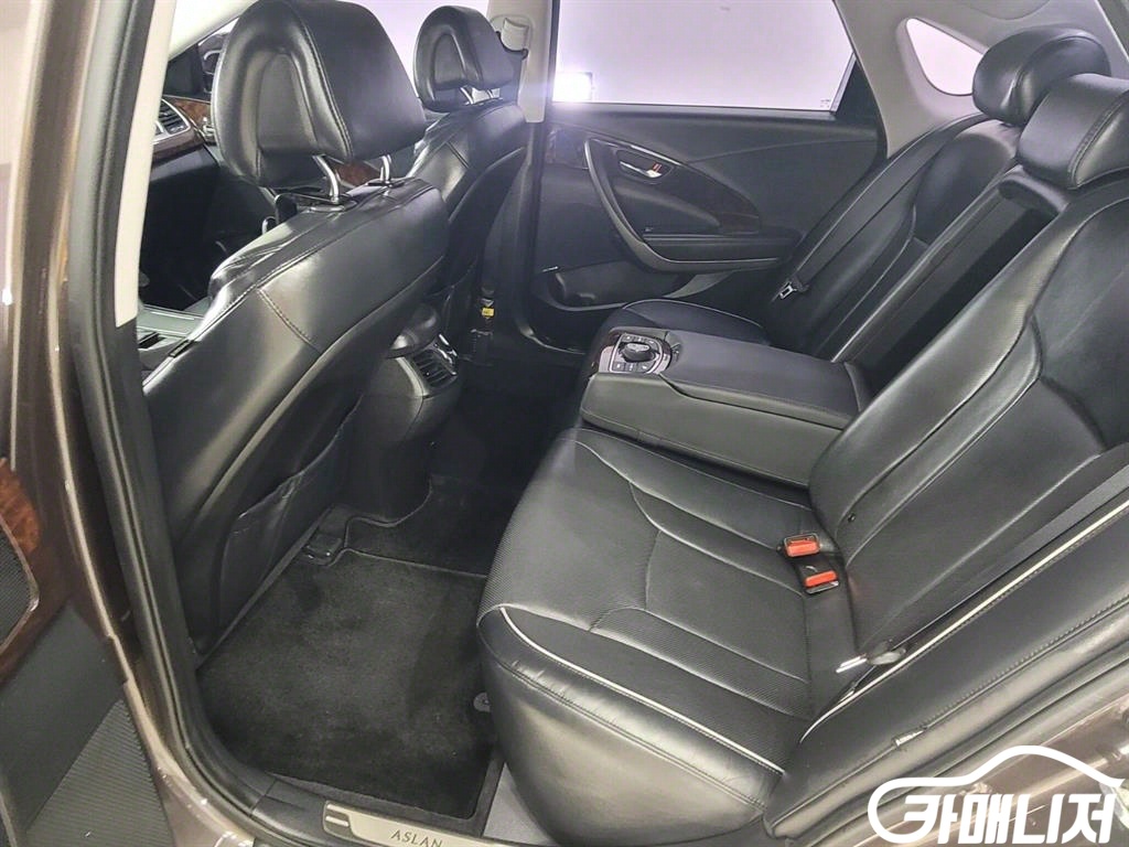 Hyundai Aslan G300 Modern thumbnail 5