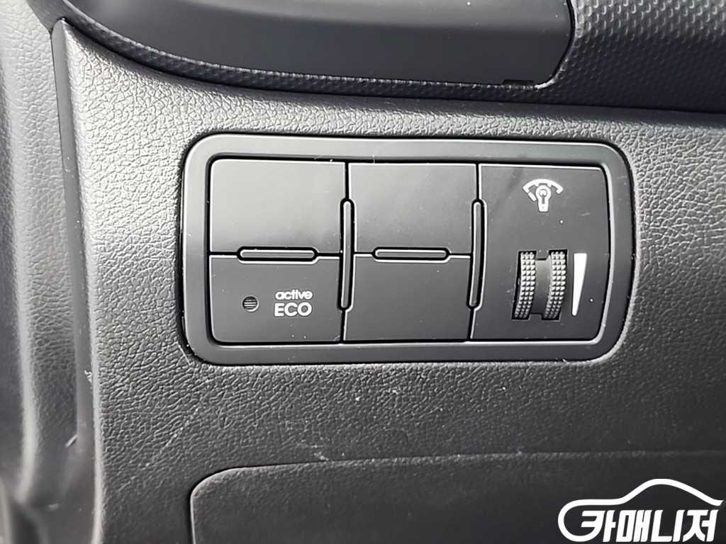 Hyundai Accent AccentFacelift 1.6GDI Top thumbnail 17