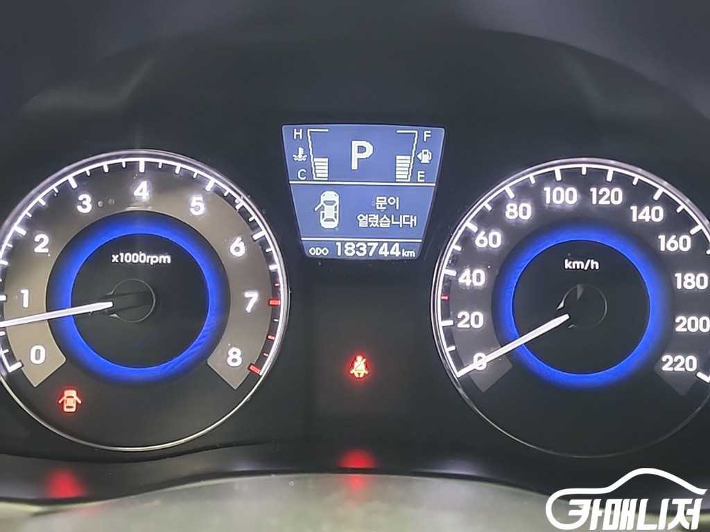 Hyundai Accent AccentFacelift 1.6GDI Top thumbnail 6