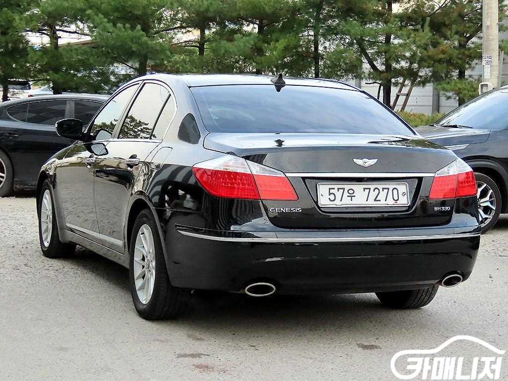 Hyundai Genesis BH330 GRAND thumbnail 3