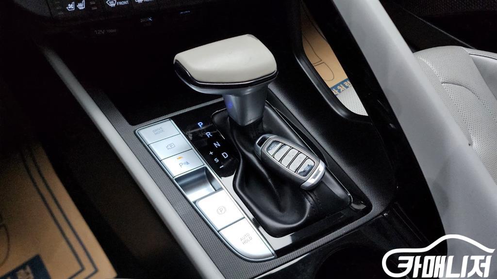 Hyundai Avante 1.6 Modern thumbnail 9