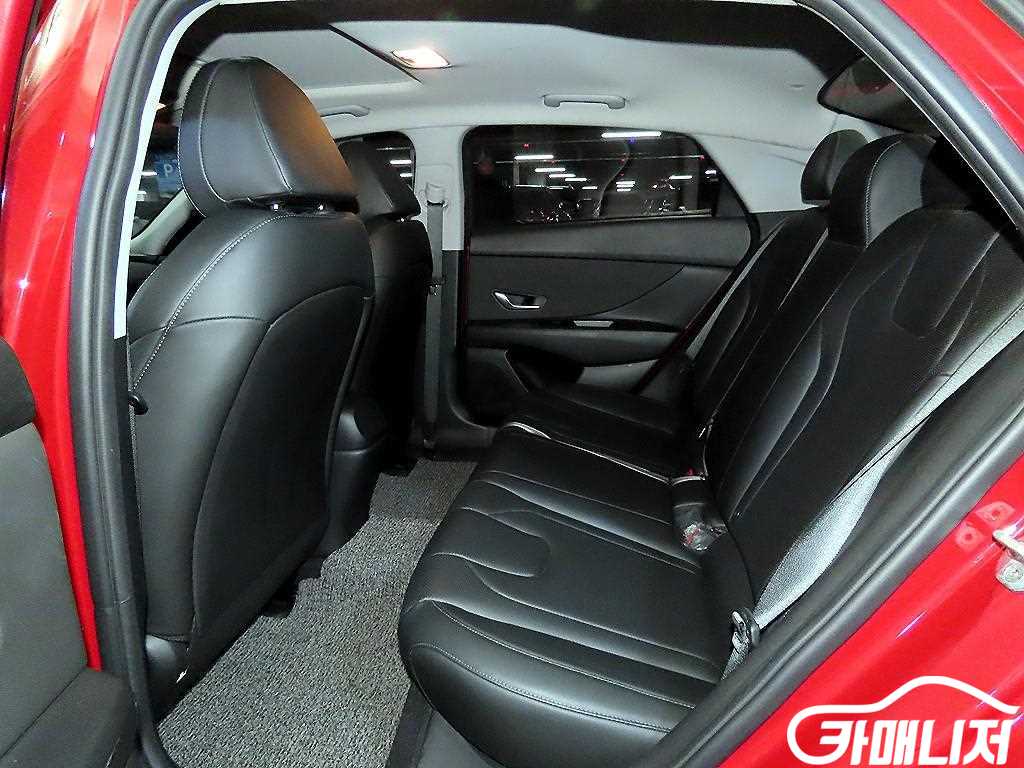 Hyundai Avante 1.6 Modern thumbnail 7