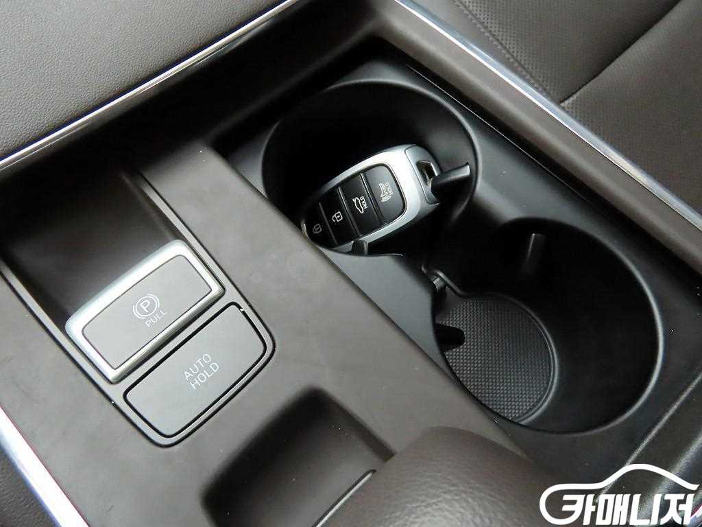 Hyundai Grandeur The New Grandeur IG Hybrid Exclusive thumbnail 11