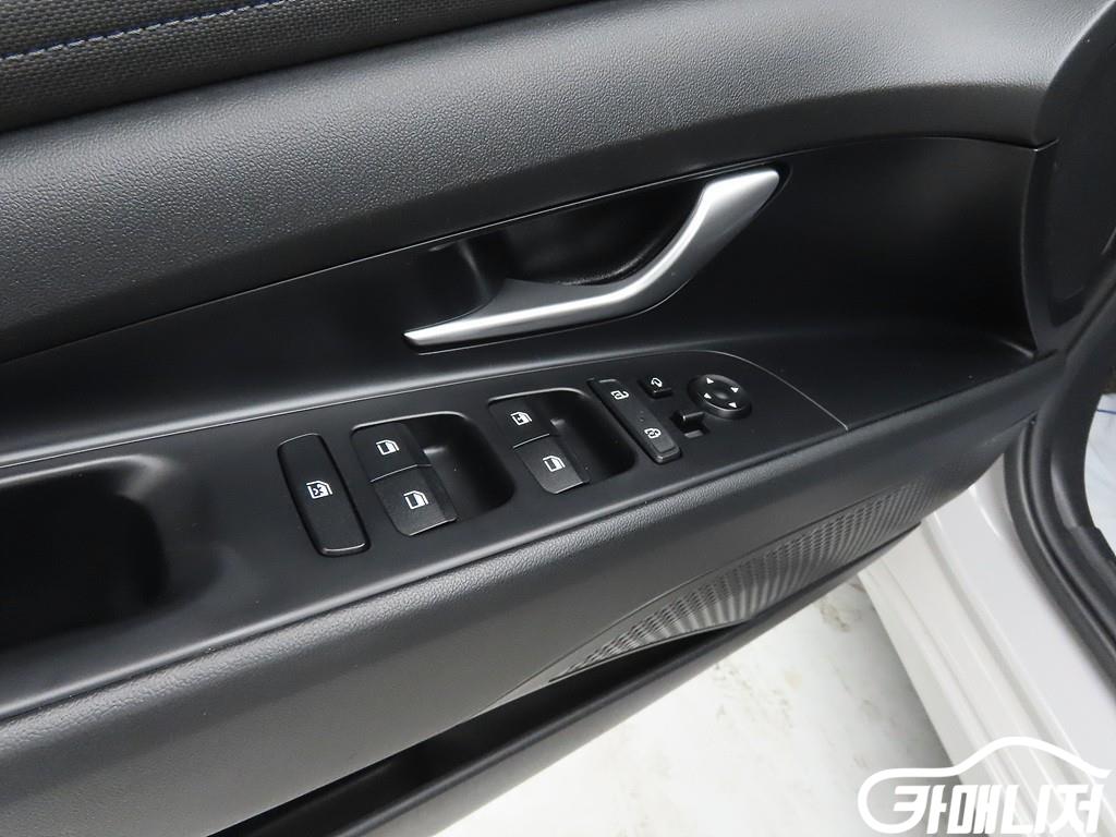 Hyundai Avante Avante Hybrid Modern thumbnail 13