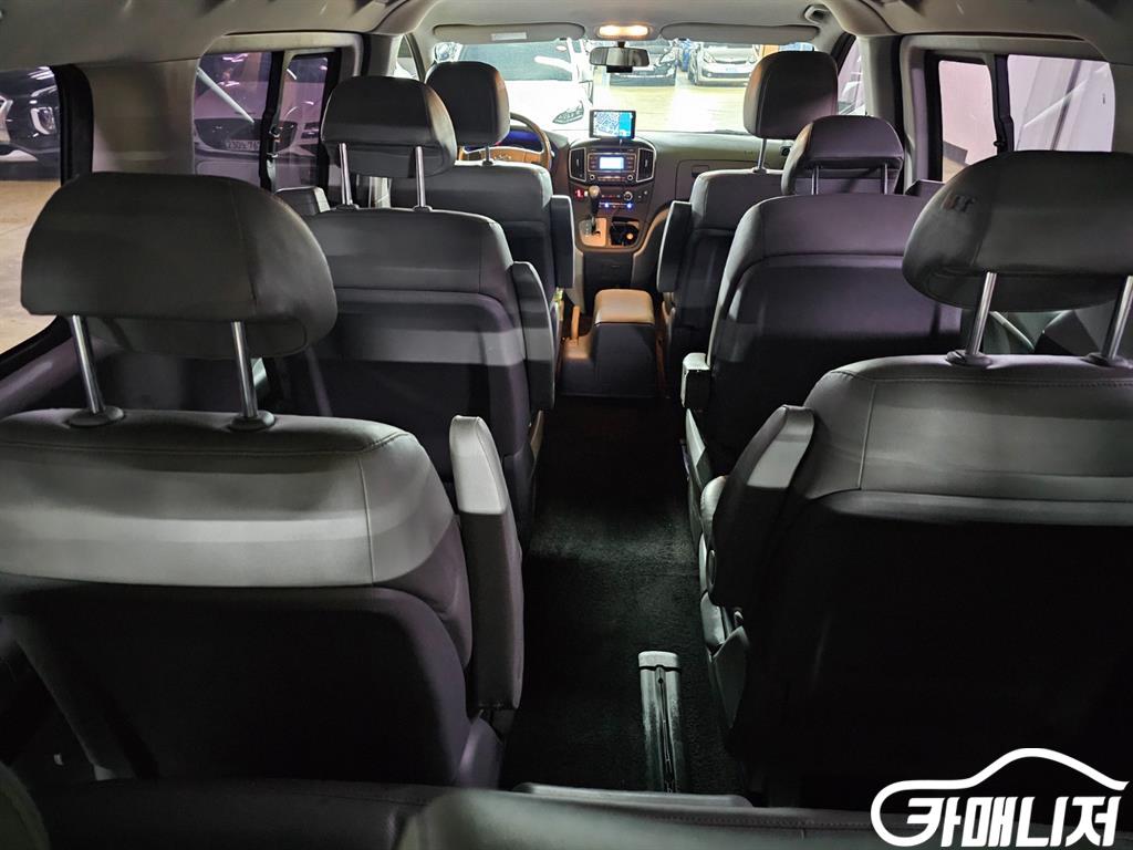 Hyundai Starex The New Grand Starex 2WD Urban 9-Seater thumbnail 18