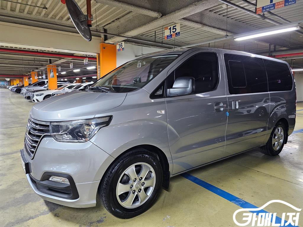 Hyundai Starex The New Grand Starex 2WD Urban 9-Seater thumbnail 3