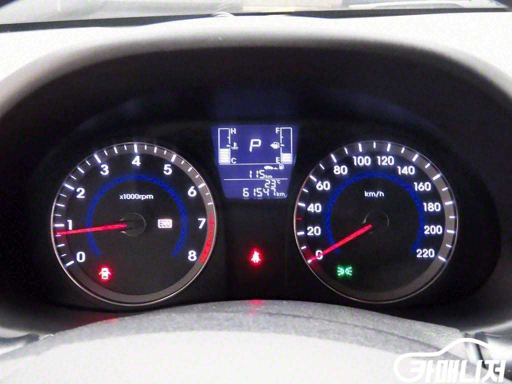 Hyundai Accent AccentFacelift 1.4VVT Smart thumbnail 6