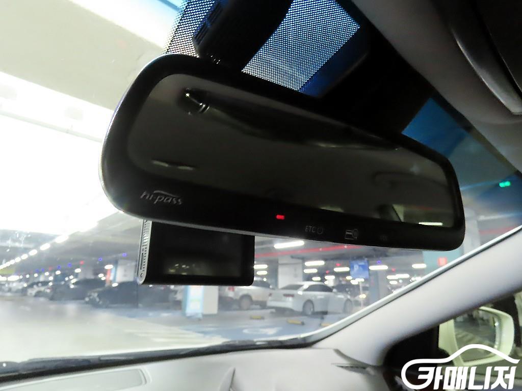 Hyundai Grandeur Grandeur HG Hybrid PREMIUM thumbnail 15