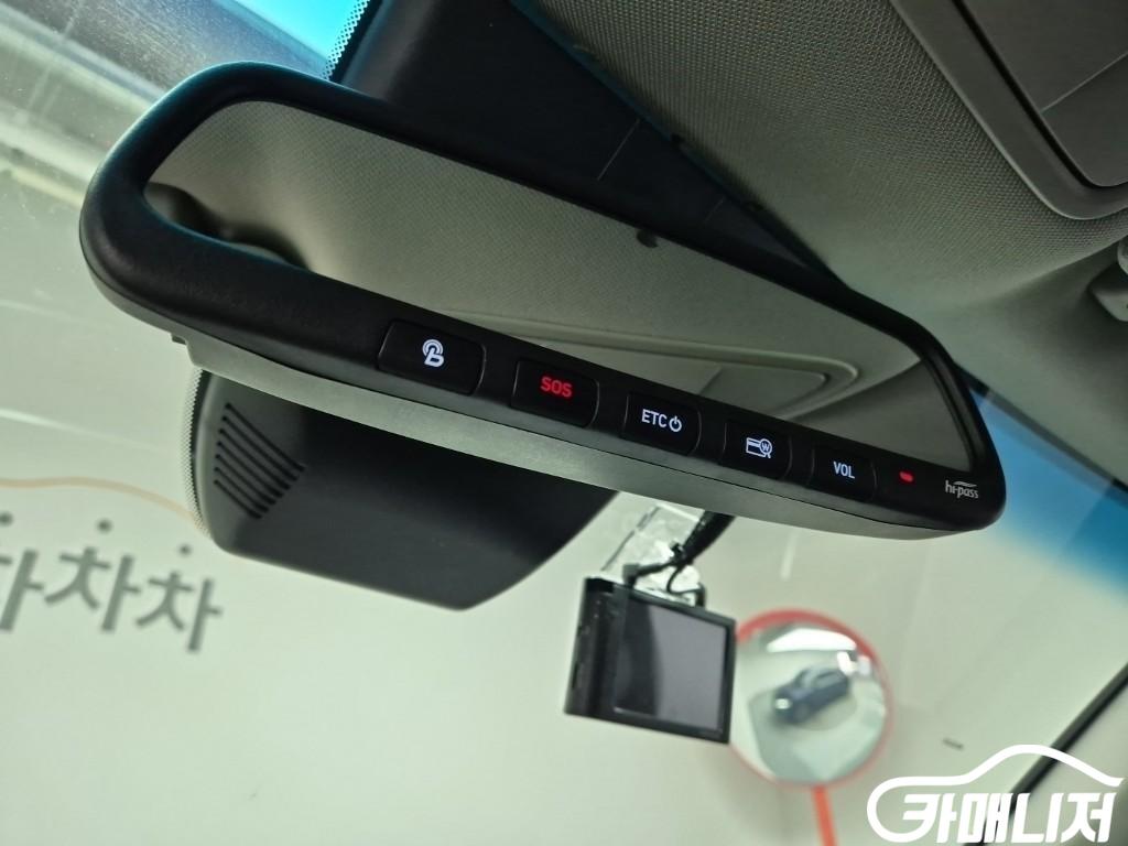 Hyundai Santa Fe Santa Fe TM Diesel 2.0 2WD thumbnail 16