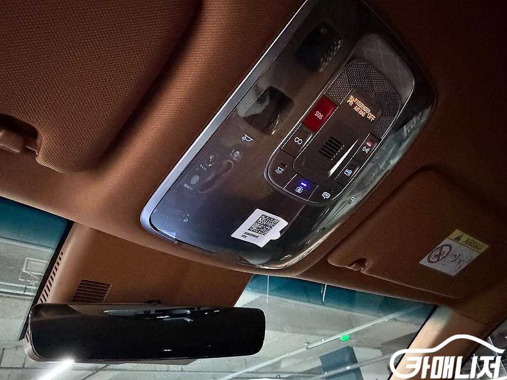 Genesis GV80 Gasoline 2.5T AWD thumbnail 16