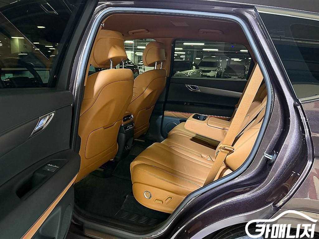 Genesis GV80 Gasoline 2.5T AWD thumbnail 8