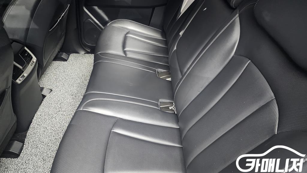 KG Mobility Rexton Rexton Sports Khan Diesel 2.2 4WD thumbnail 5