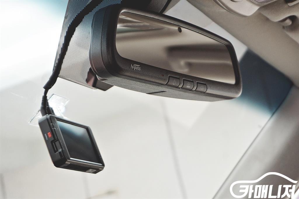 KG Mobility Rexton Rexton W 2.2 4WD RX7 thumbnail 12