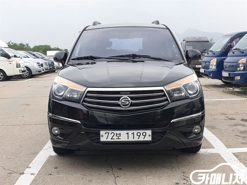 KG Mobility Korando KorandoTuriseumo 4WD GT thumbnail 2