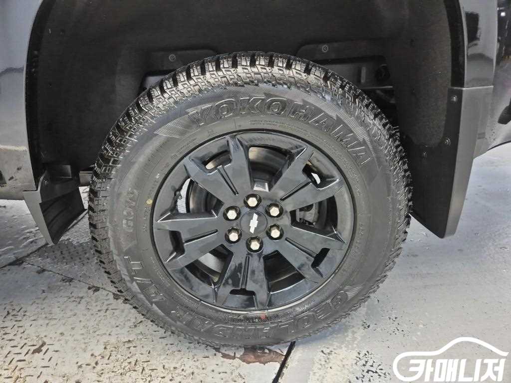 Chevrolet Colorado Rieol New Colorado 3.6 Z71-X Mideunait 4WD thumbnail 20