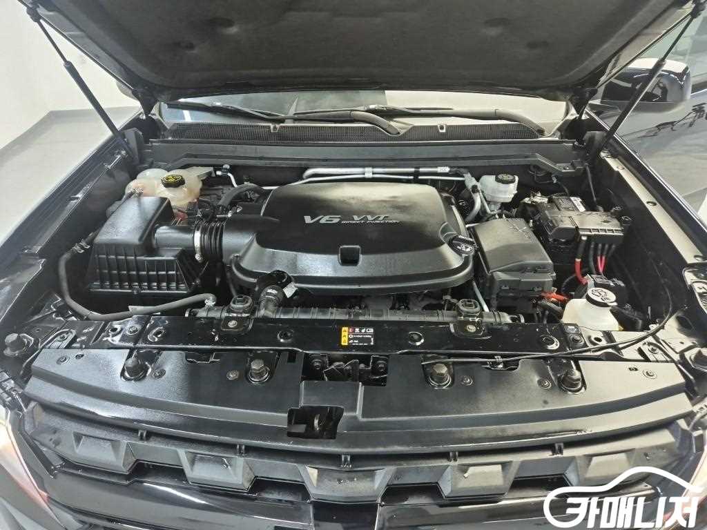 Chevrolet Colorado Rieol New Colorado 3.6 Z71-X Mideunait 4WD thumbnail 5