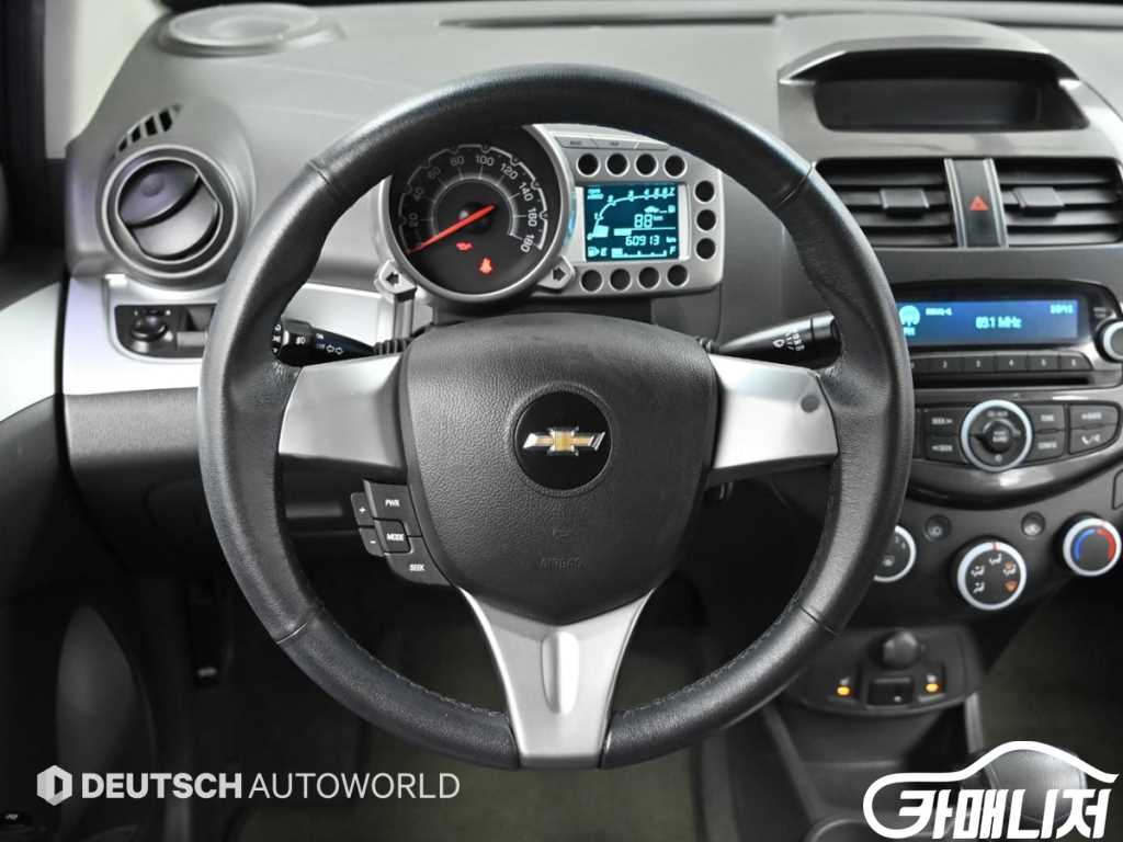 Chevrolet Spark LT thumbnail 13