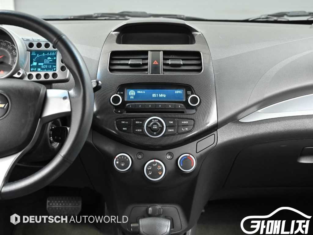 Chevrolet Spark LT thumbnail 14