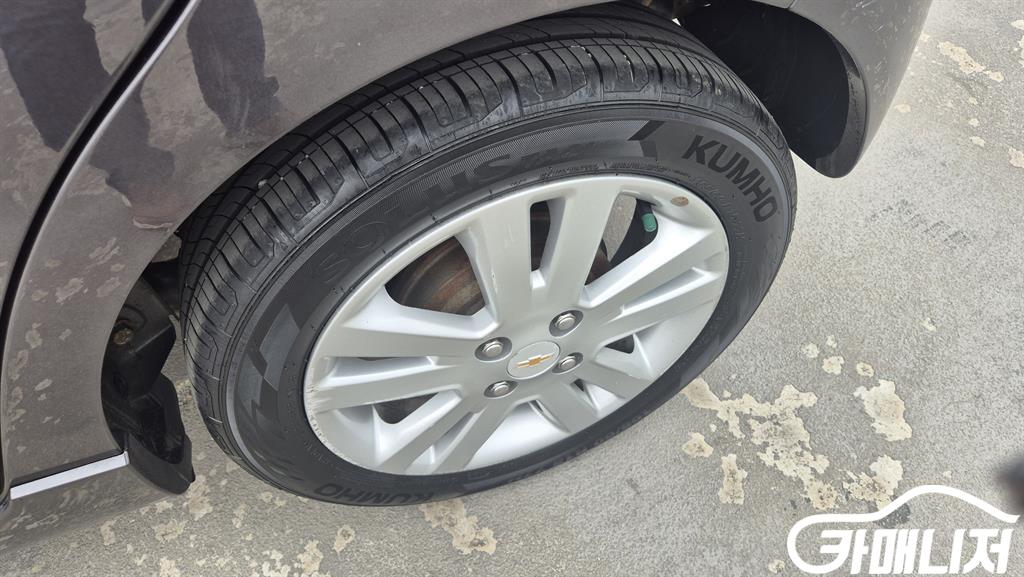 Chevrolet Spark LT thumbnail 14