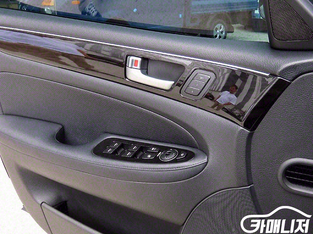 Hyundai Genesis BH330 PREMIUM thumbnail 11