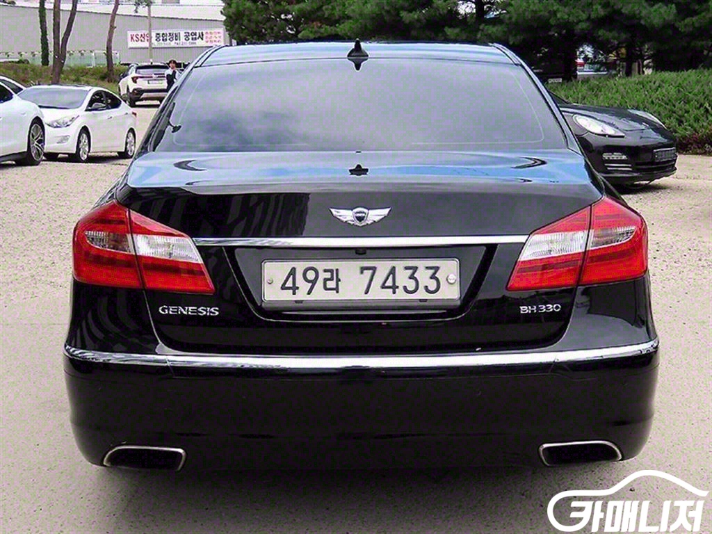 Hyundai Genesis BH330 PREMIUM thumbnail 4