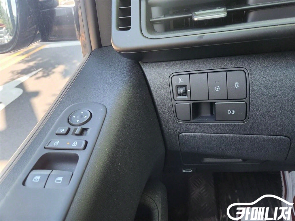 Hyundai Staria LPG Cargo Modern thumbnail 12