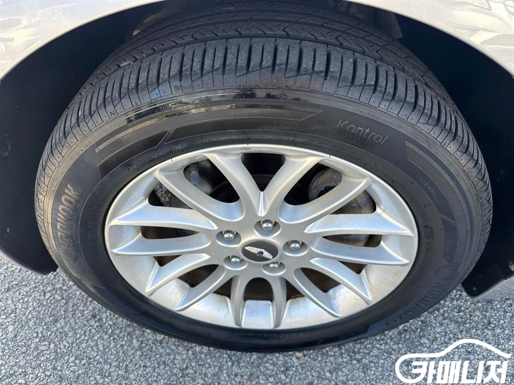 Hyundai Genesis BH330 LUXYRY thumbnail 17