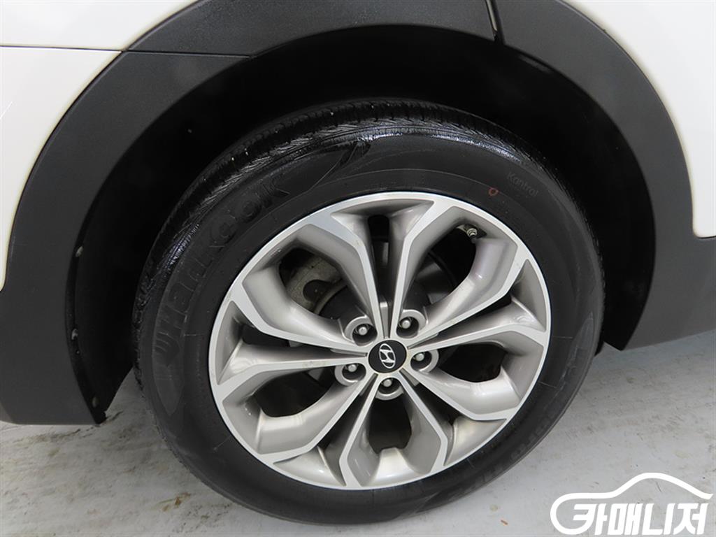 Hyundai Santa Fe Santa Fe DM Diesel 2WD 2.0 Exclusive thumbnail 20