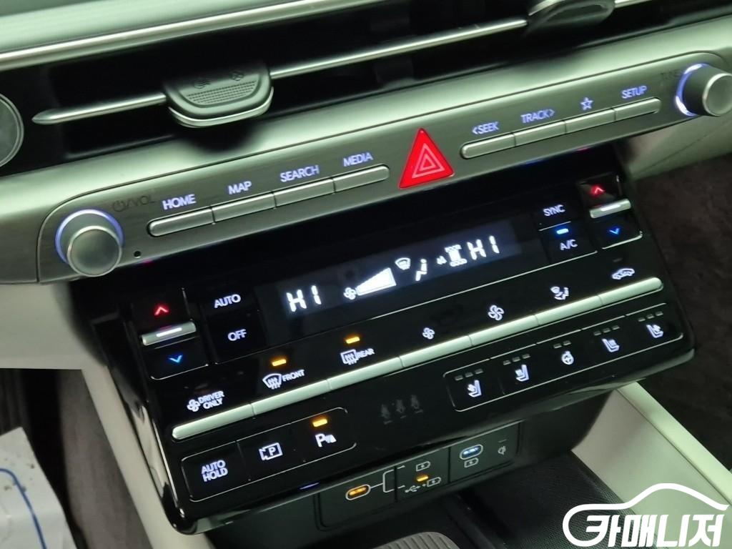 Hyundai Grandeur Grandeur Hybrid Premium thumbnail 16