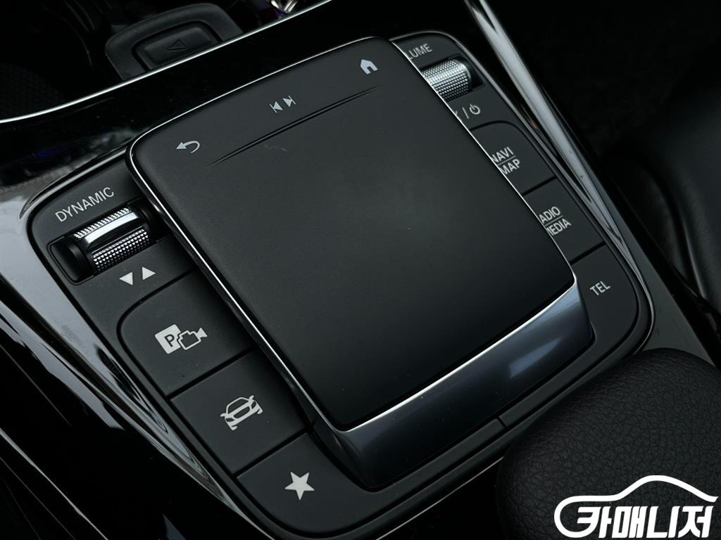 Mercedes-Benz A-Class A-Class W177 AMG A35 4MATIC Sedan thumbnail 12